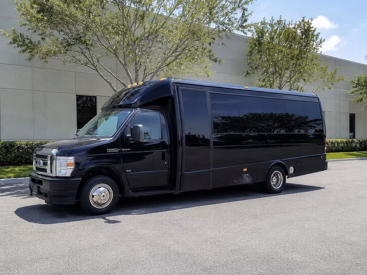 chattanoogacharterbuscompany com will help you plan a full day across multiple downtown stops