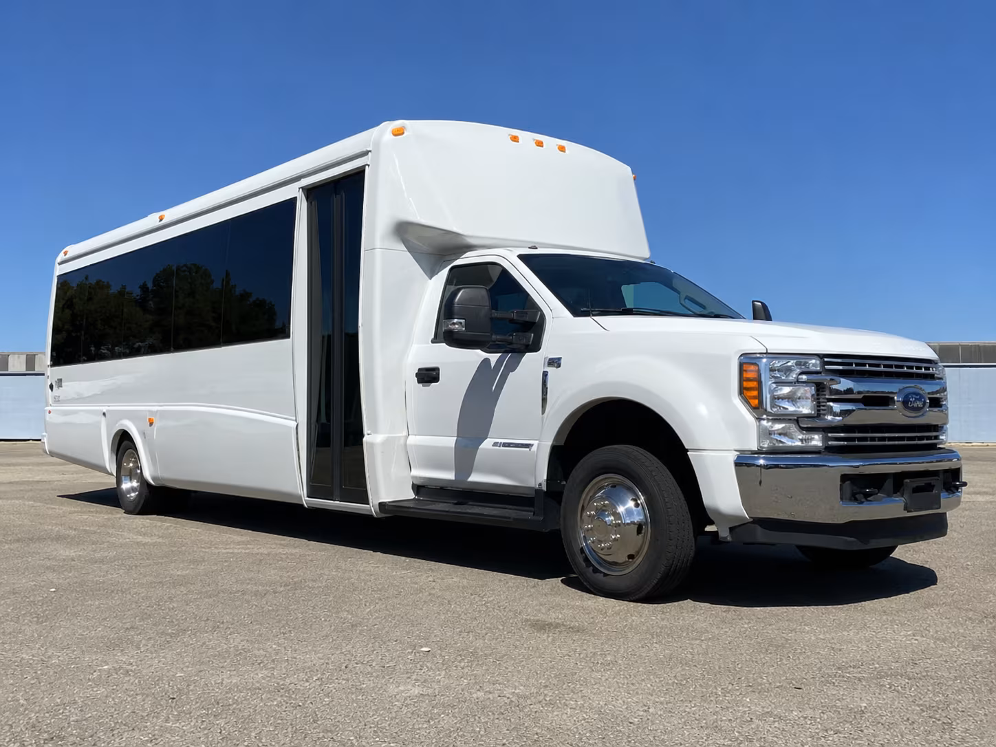 cleveland stress free charter bus rentals for cleveland sporting events