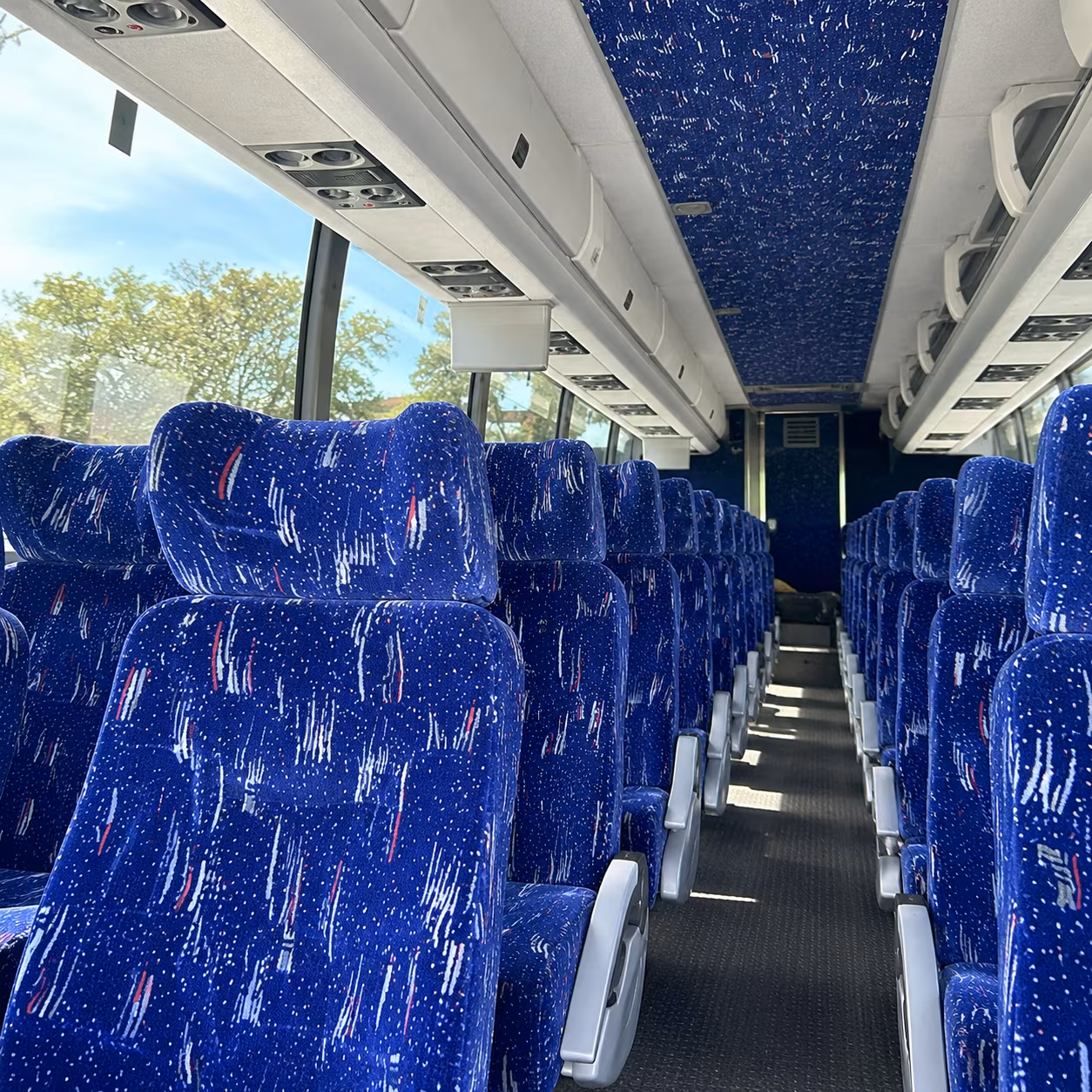 huntsville keep your students together with a huntsville field trip charter bus