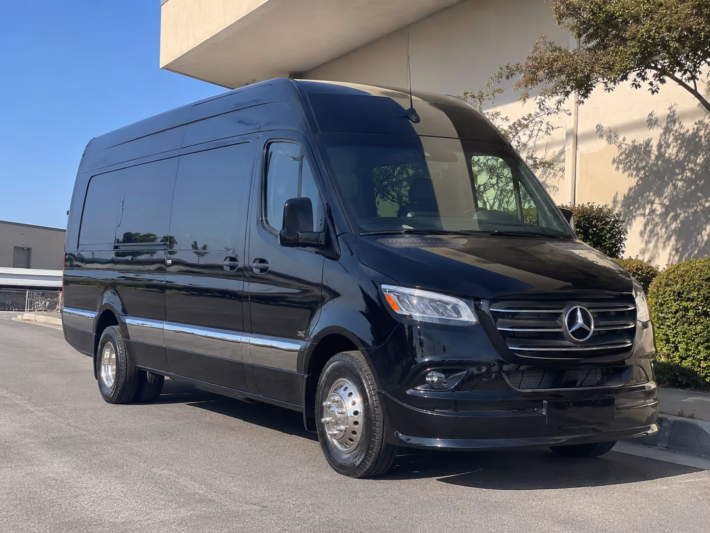 kingsport wedding bus rentals for small and large celebrations
