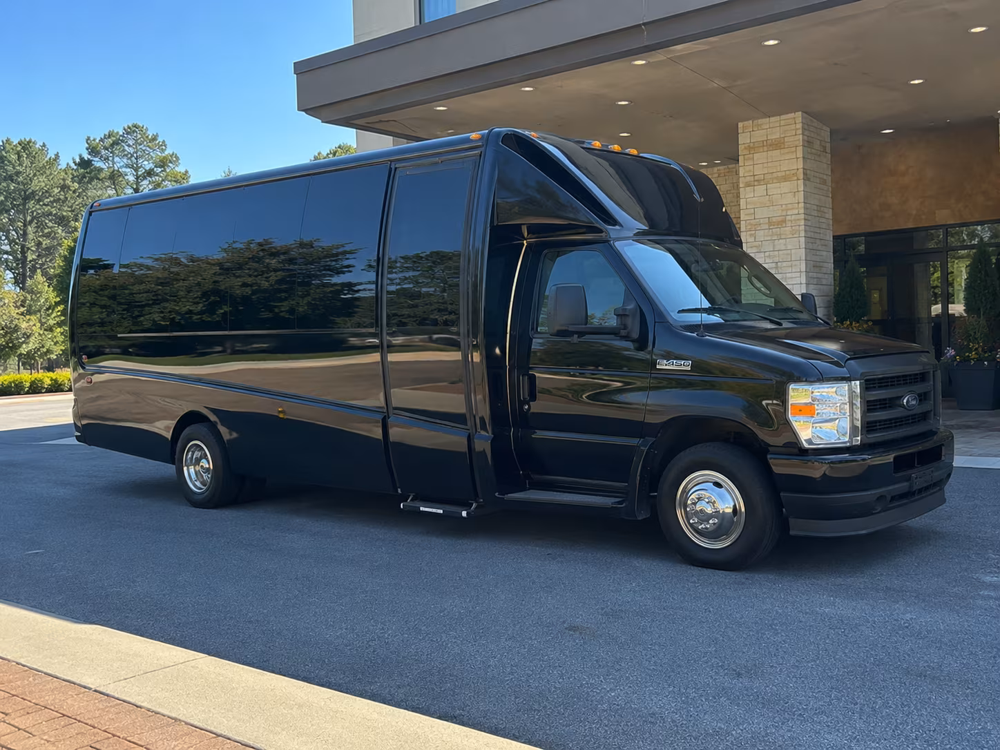 marietta give your group a better prom ride with marietta prom bus rentals